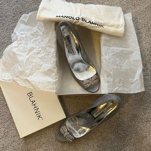 Manolo Blahnik Pump